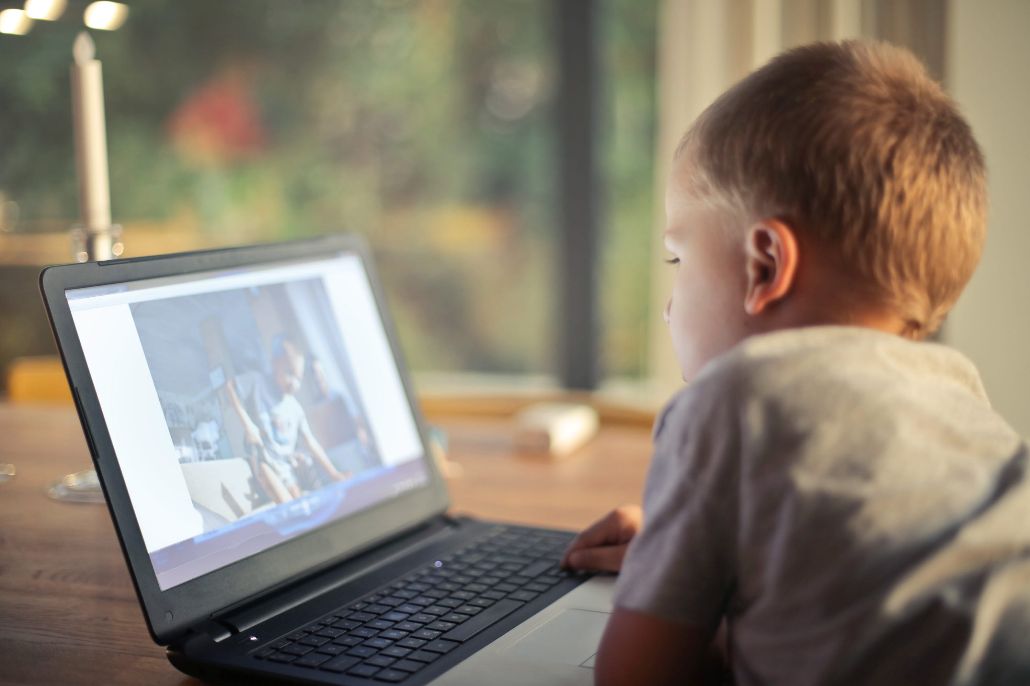 protéger les enfants d'un monde connecté